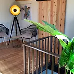 Villa Vista Retreat *