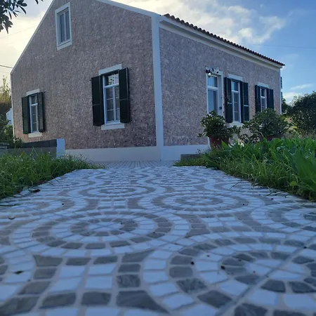 Villa Vista Retreat